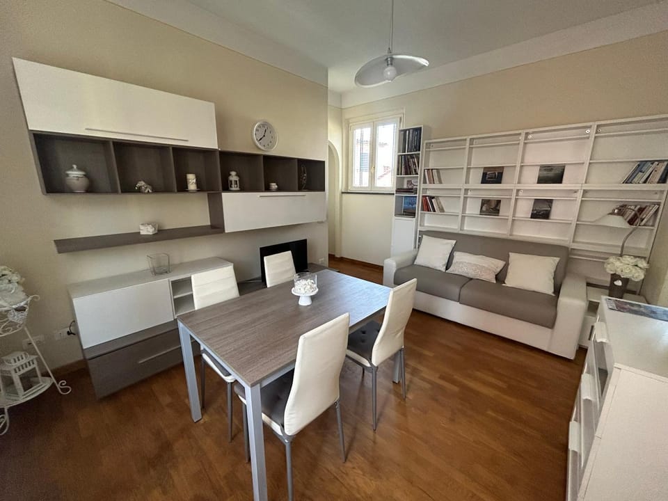 Living room, Parking