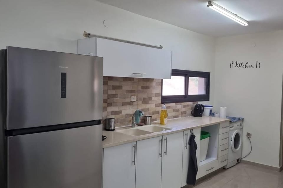 Coffee/tea facilities, Kitchen or kitchenette, microwave, stove