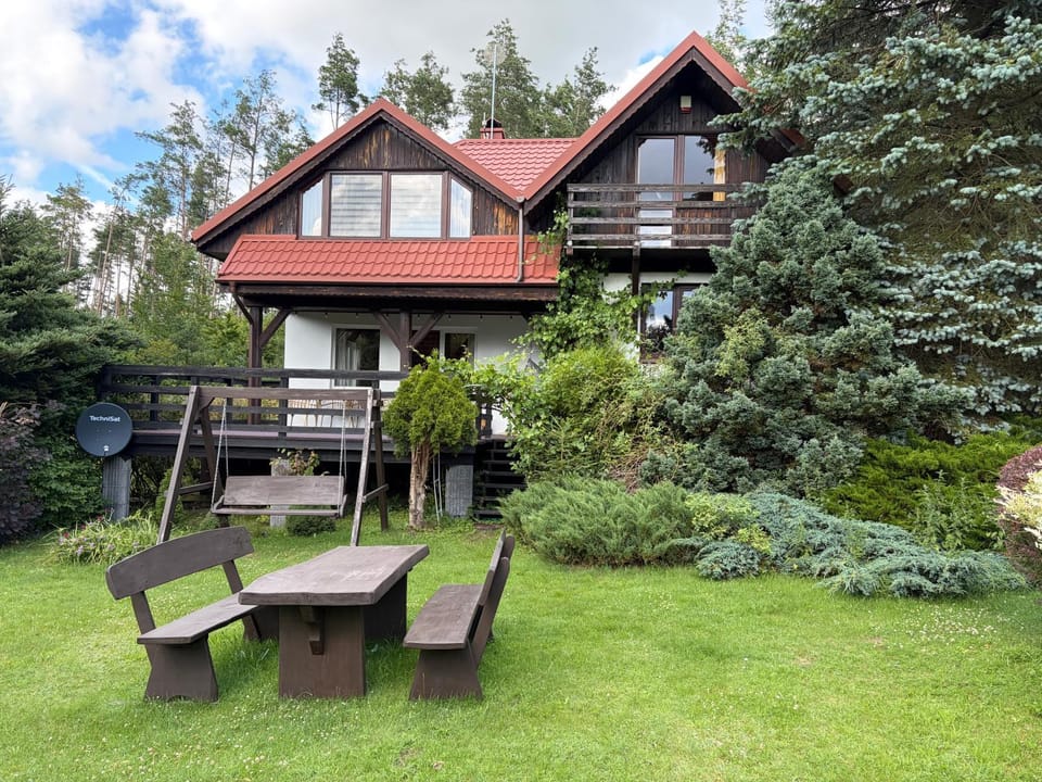 Dom letniskowy nad jeziorem - Kaszuby House in Pomeranian Voivodeship