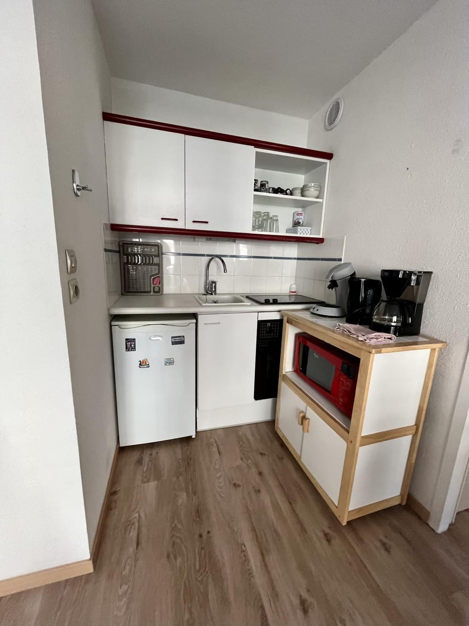 Coffee/tea facilities, Kitchen or kitchenette, minibar, pet friendly, kitchen