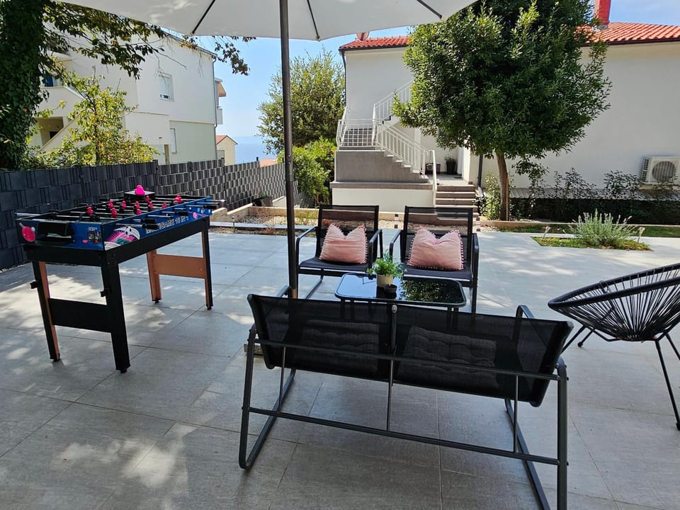Apartment Meraki Kostrena - Hot Tub Apartment in Primorje-Gorski Kotar County