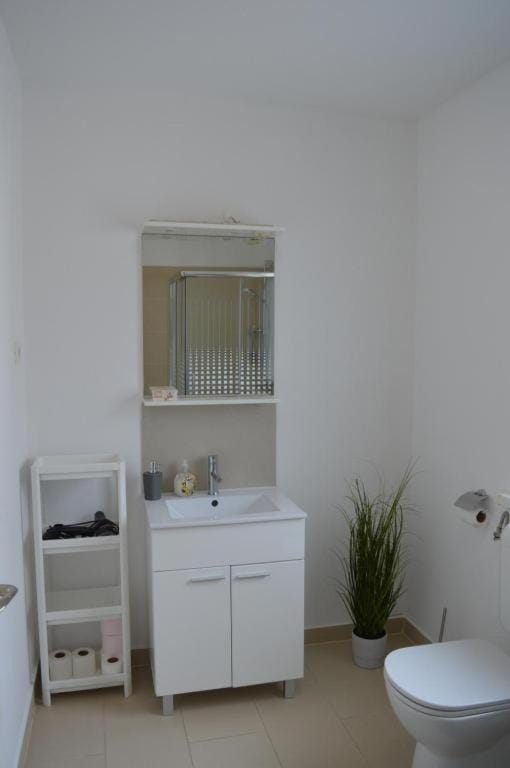 Toilet, Bathroom