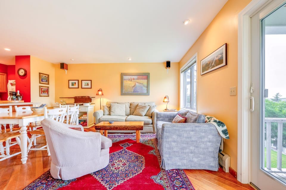 Burke Mountain Vacation Rental: Ski-In/Ski-Out! House in Burke