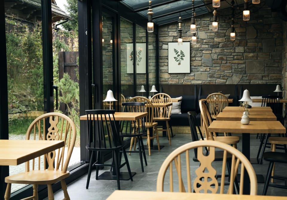 Restaurant/places to eat, Restaurant/places to eat, Communal lounge/ TV room