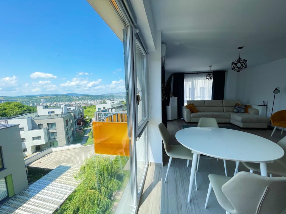 Day, View (from property/room), Dining area, kitchen