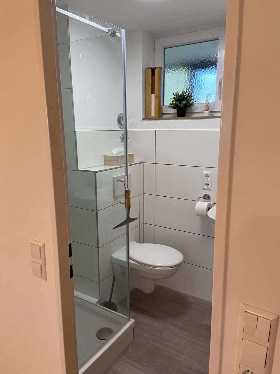 Shower, Toilet, Bathroom