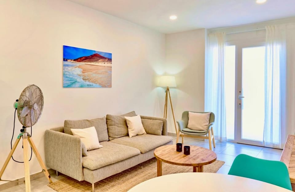 Weybeach 6 - new, modern, stylish, fully equipped Apartment in Isla de Lanzarote