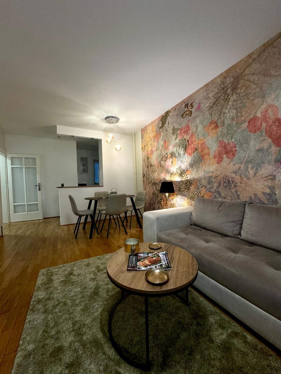 Living room, Seating area, Dining area
