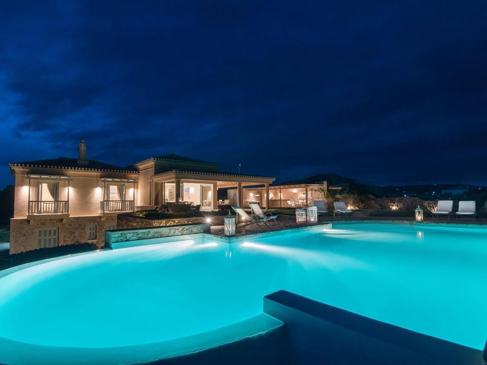 Property building, Swimming pool