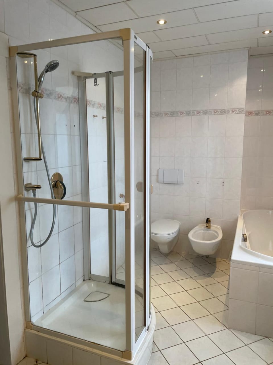 Shower, Shower, Bathroom