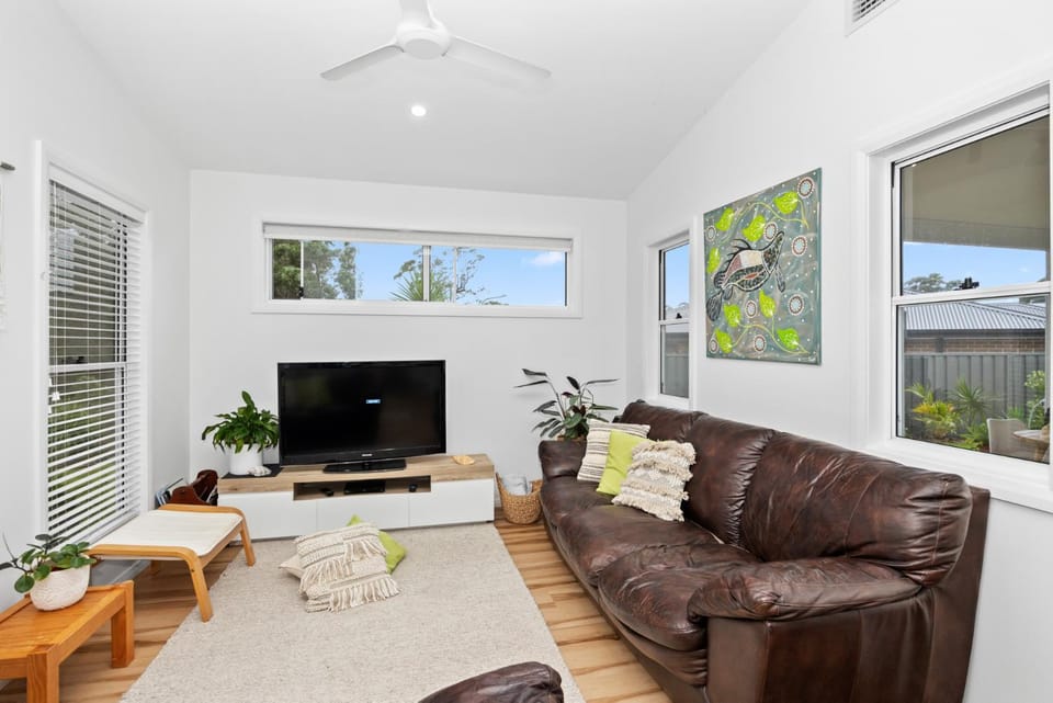 Break Away House in Burrill Lake