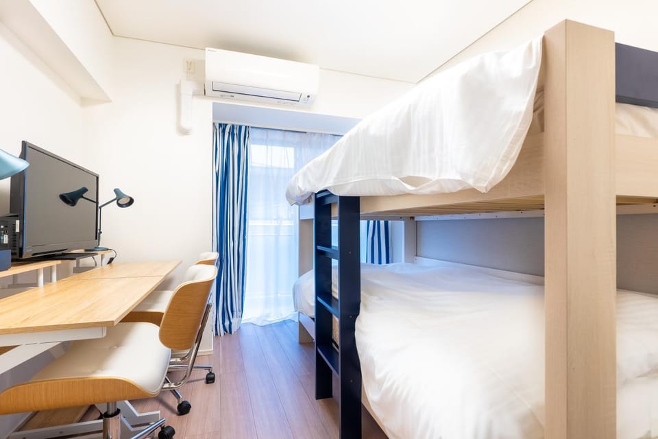TV and multimedia, Bedroom, bunk bed, air conditioner