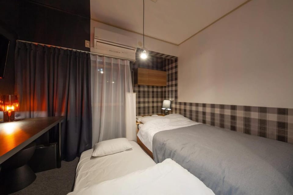 Bed, Bedroom, air conditioner