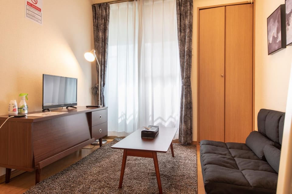 TV and multimedia, Living room, Seating area, wardrobe