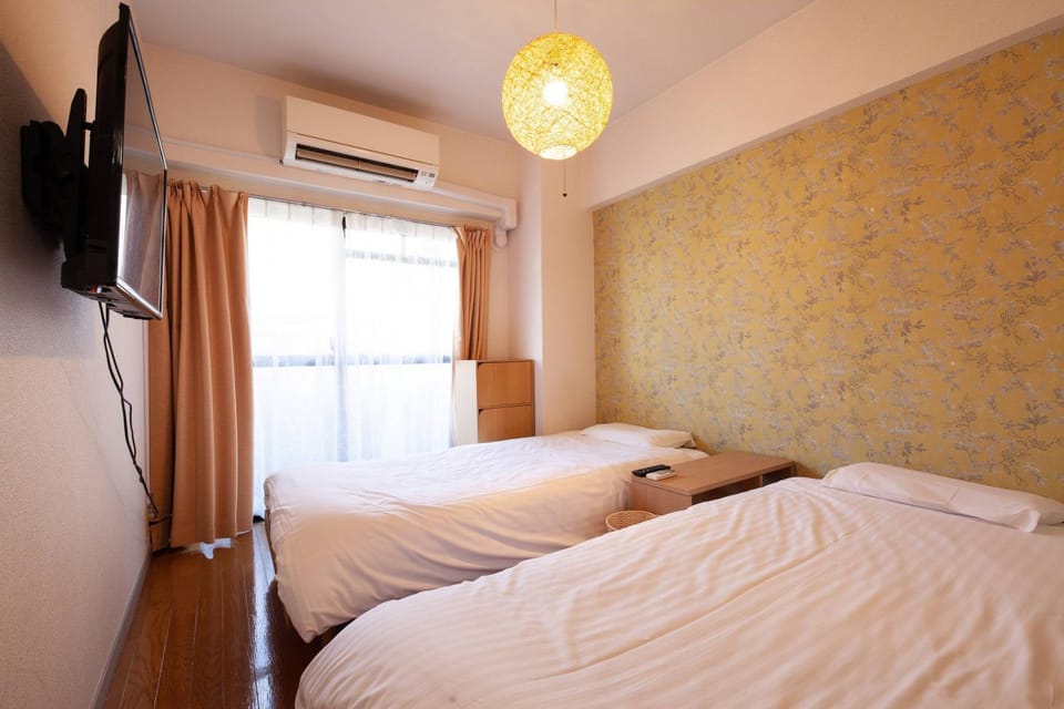 Bed, TV and multimedia, Bedroom, air conditioner