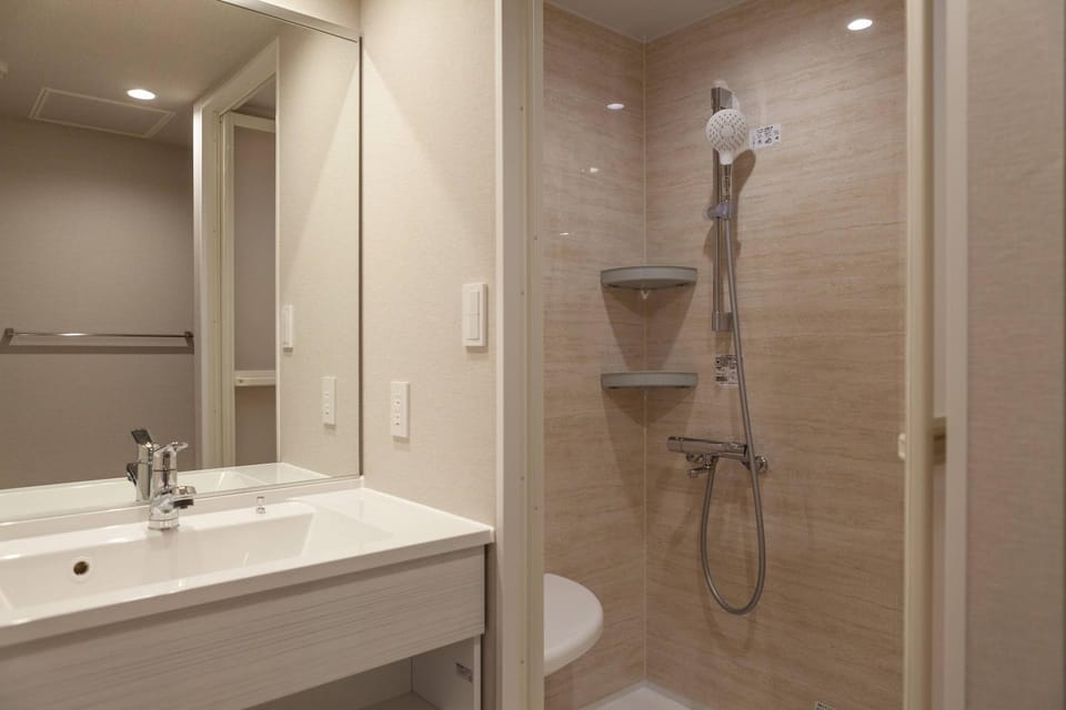 Shower, Bathroom
