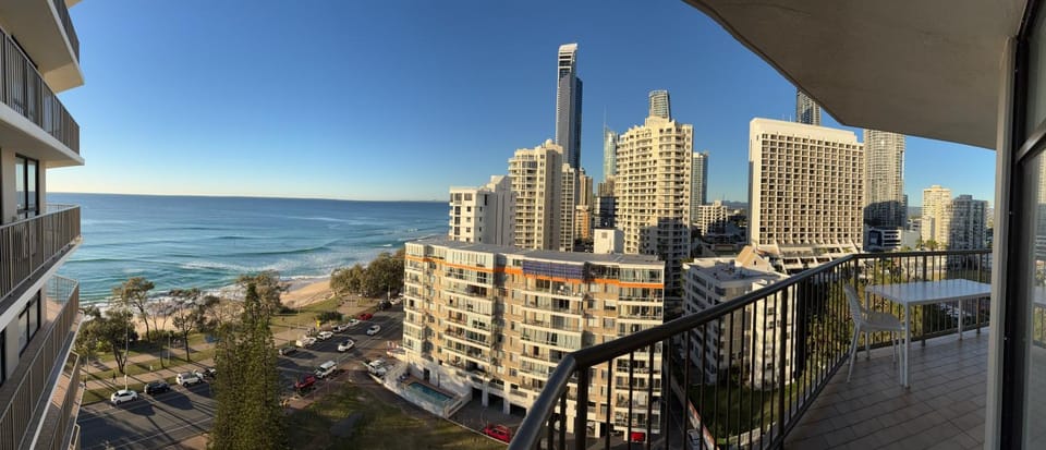 Property building, Day, Neighbourhood, Bird's eye view, Beach, City view, Sea view, Street view, Location