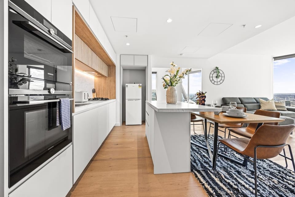 Kitchen or kitchenette, Living room