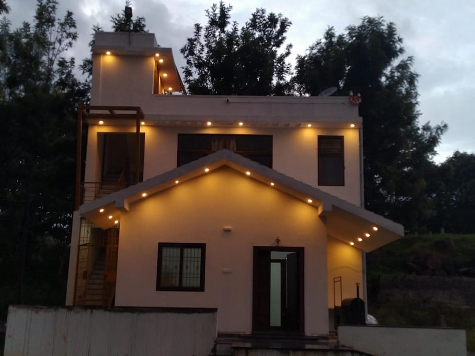 Property building, Night