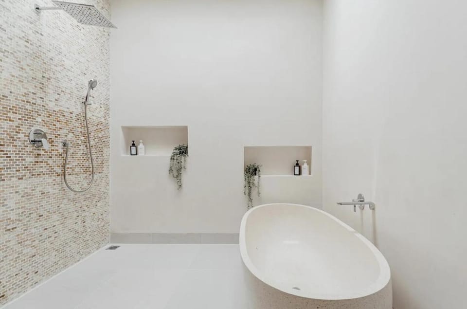 Bathroom, Bath