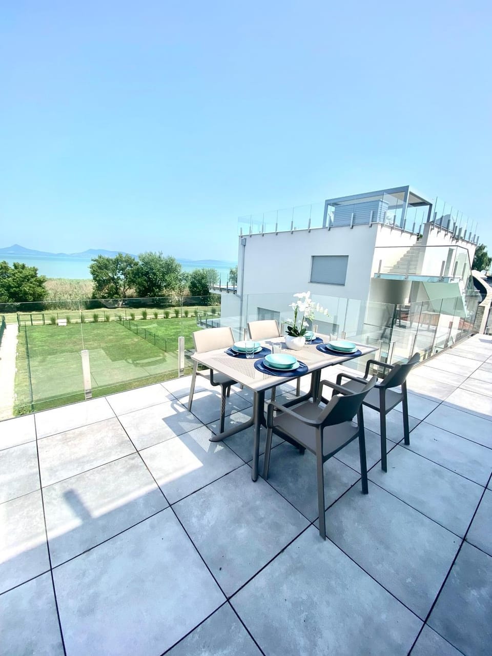 View (from property/room), Balcony/Terrace
