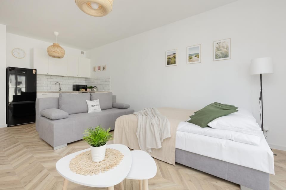 Communal lounge/ TV room, Bed, Living room, Seating area