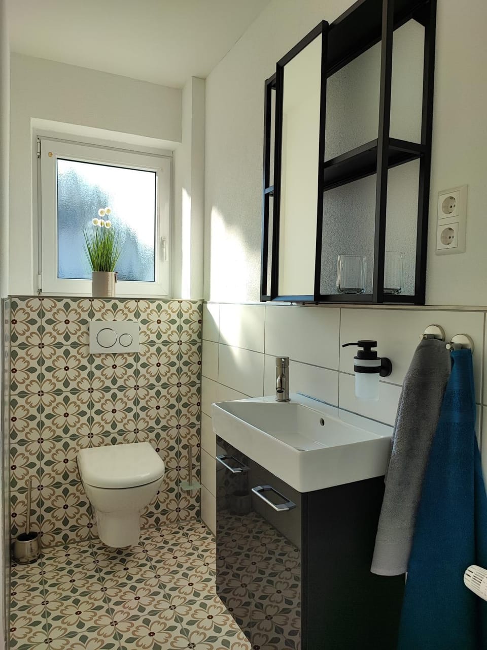 Bathroom, Living room