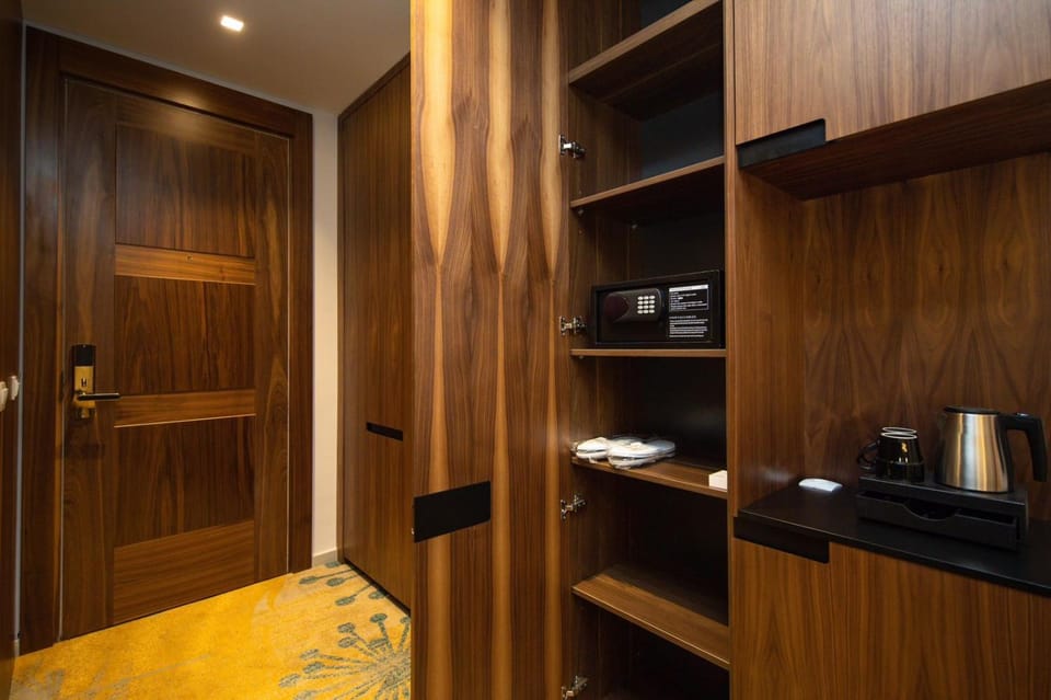 wardrobe