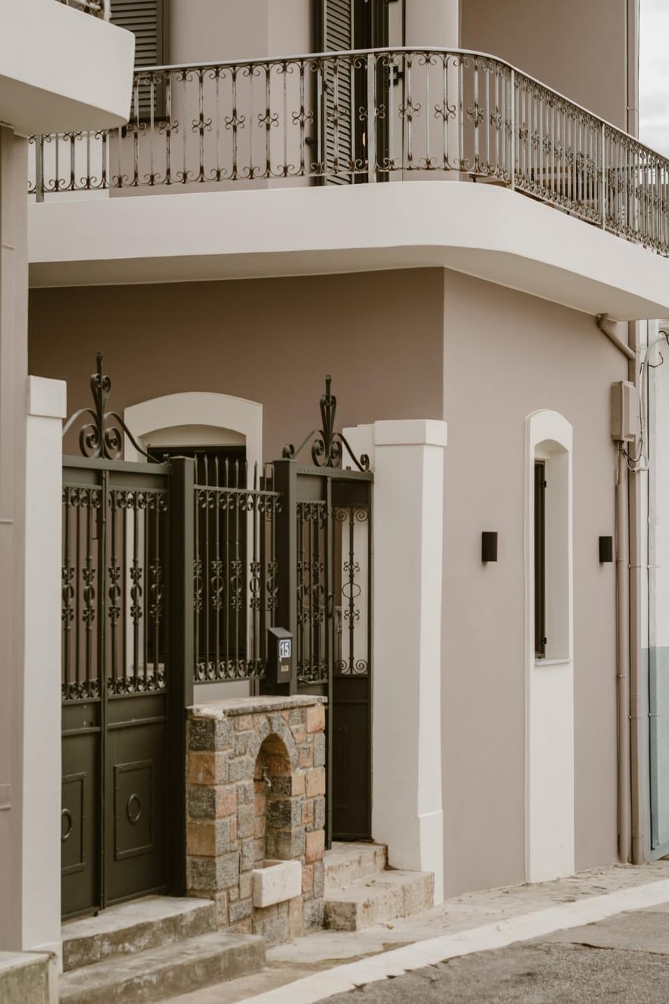 MOD 15 City Centre Apartment in Lasithi