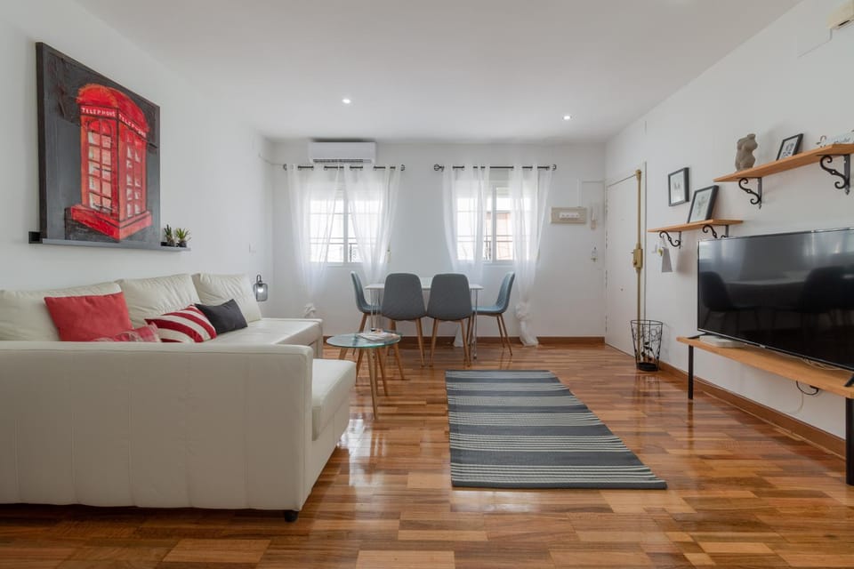 TV and multimedia, Living room, Seating area