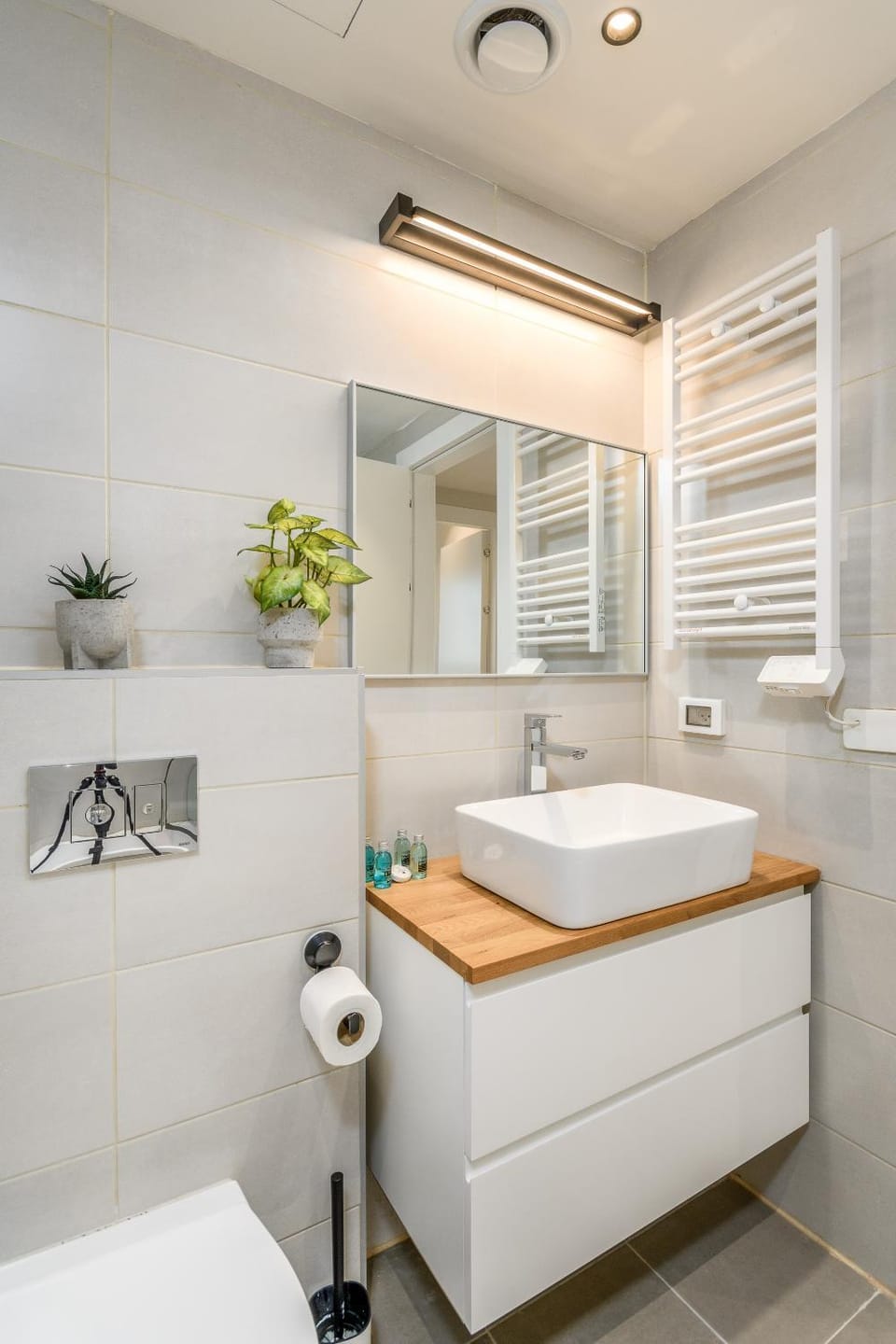 Savyon Wiew Tower Apartment hotel - Sea-u-Jerusalem Apartment in Jerusalem