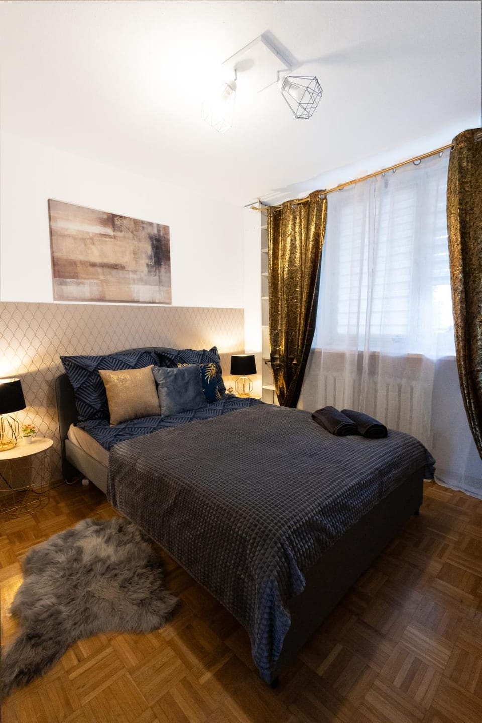 Bed, Photo of the whole room, Bedroom
