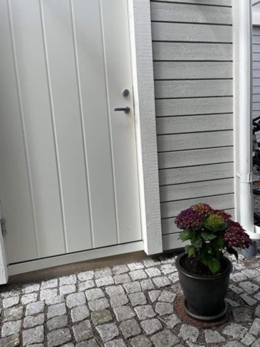 Nybyggt gästhus nära havet och Göteborg Apartment in Gothenburg