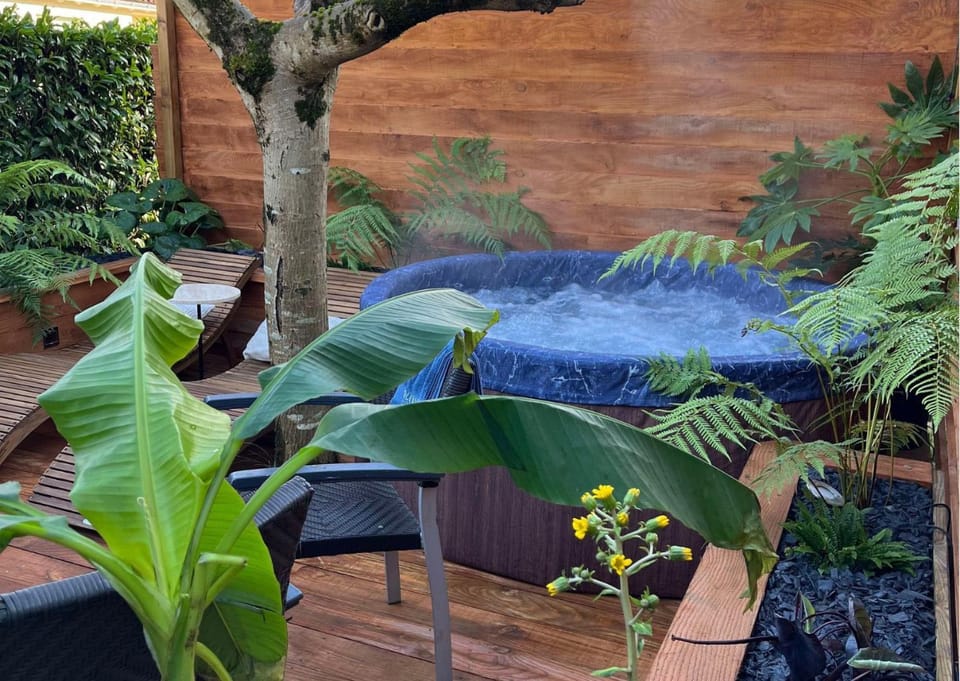 Patio, Hot Tub