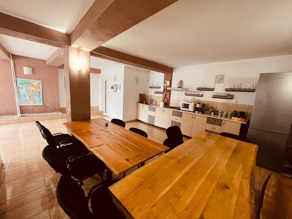 Kitchen or kitchenette, Living room, Dining area