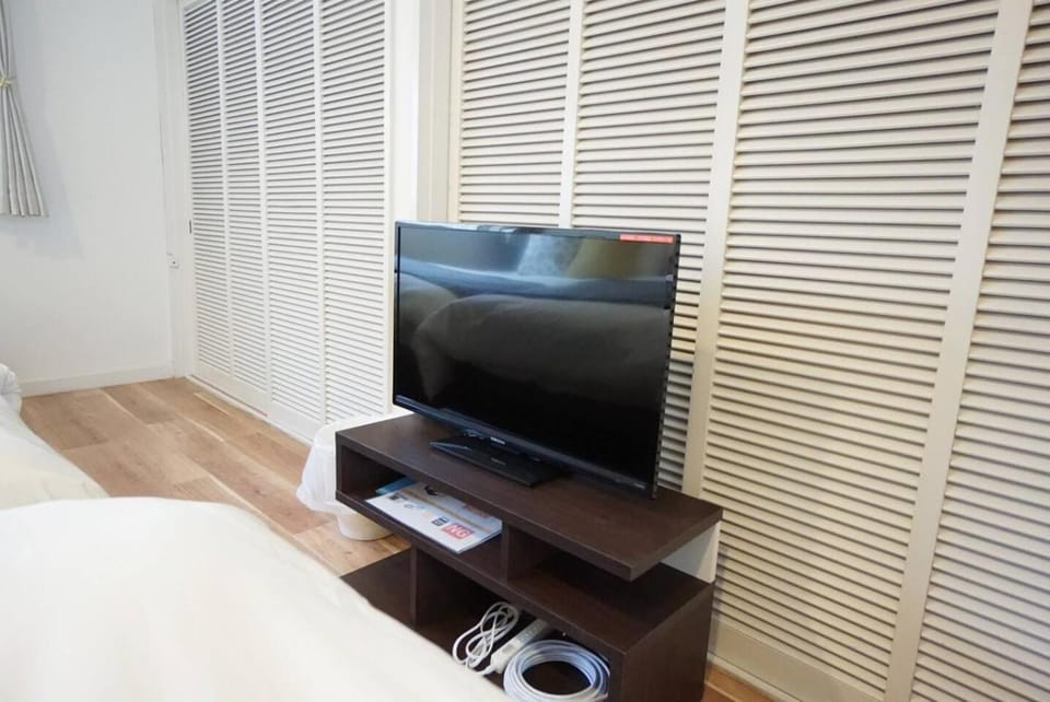 Apartment House White Mansion 401 Apartment in Osaka