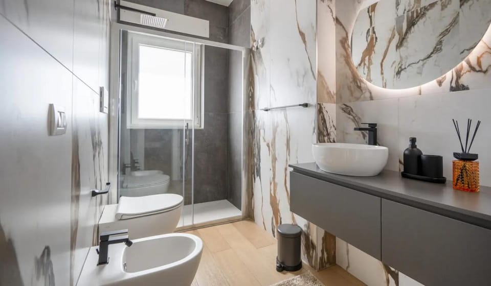 Shower, Bathroom
