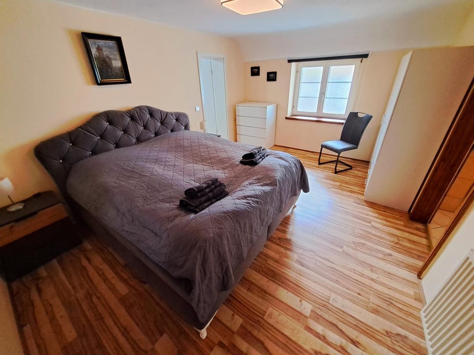 Bed, Bedroom