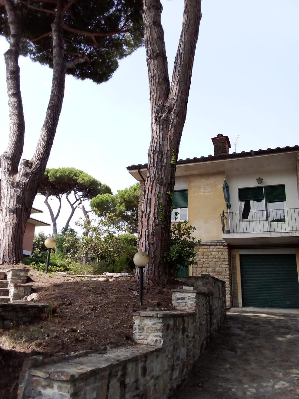 Property building, Day, Garden, Garden view