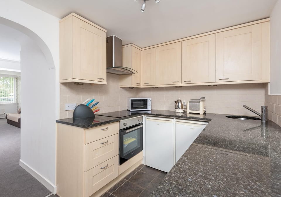 Kitchen or kitchenette, Bedroom