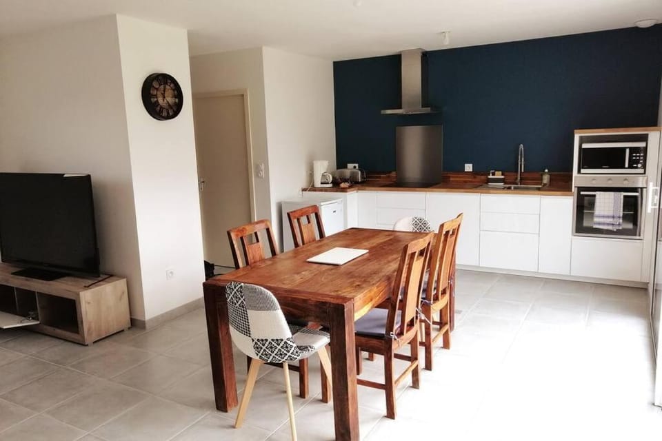 TV and multimedia, Kitchen or kitchenette, Dining area, minibar, pet friendly, toaster