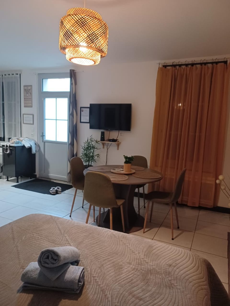 Le Refuge Apartment in Centre-Val de Loire