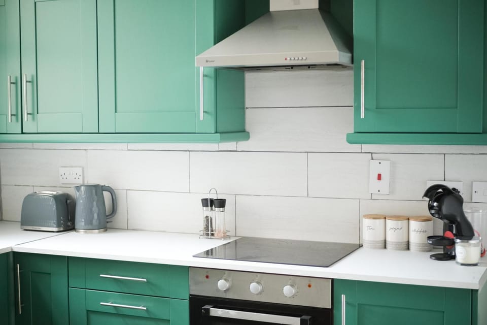 Coffee/tea facilities, Kitchen or kitchenette, minibar, pet friendly, stove, toaster