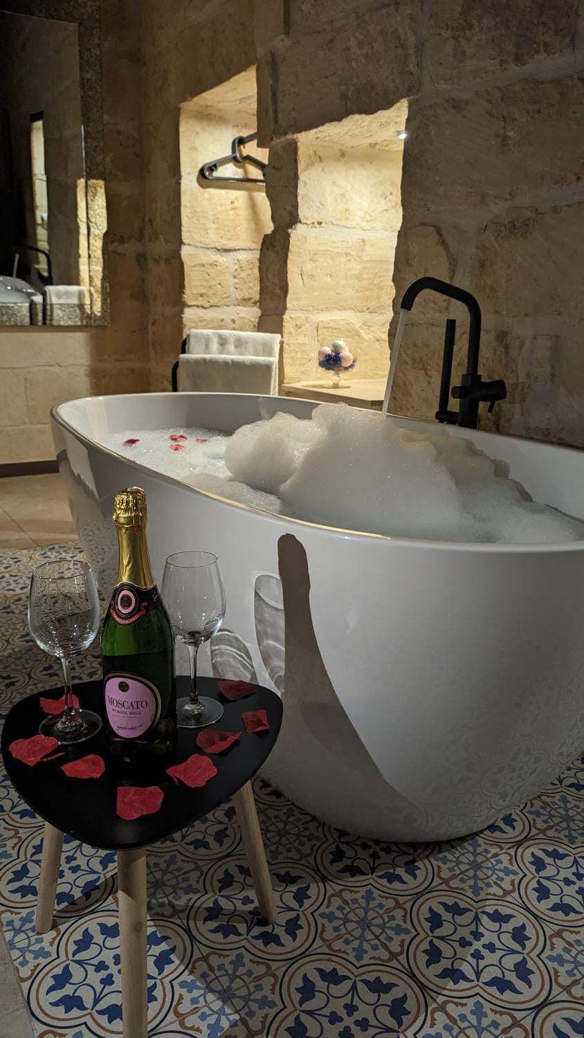 Bedroom, Bath