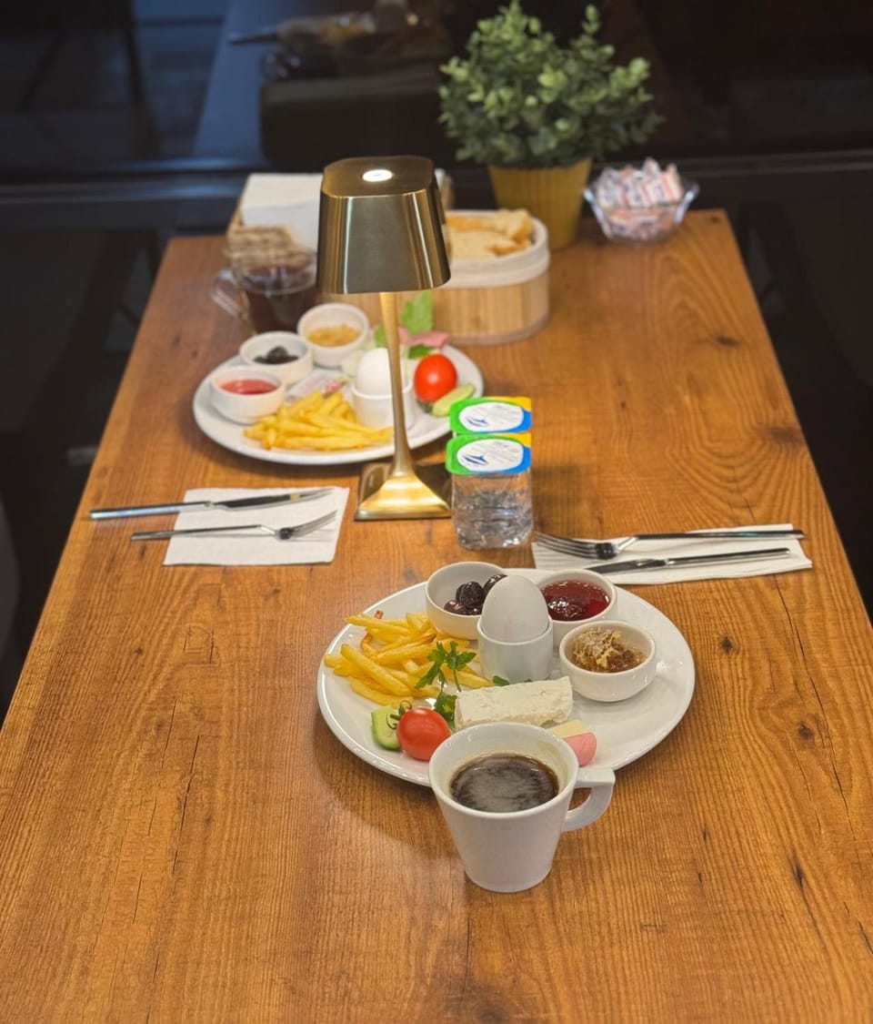 Breakfast