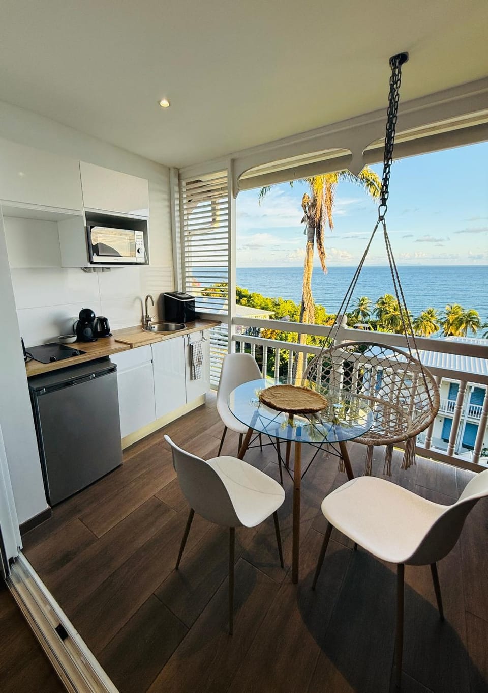 Day, Natural landscape, View (from property/room), Balcony/Terrace, Kitchen or kitchenette, Dining area, Sea view, oven