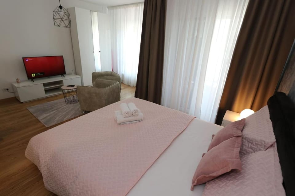 Living room, Bedroom