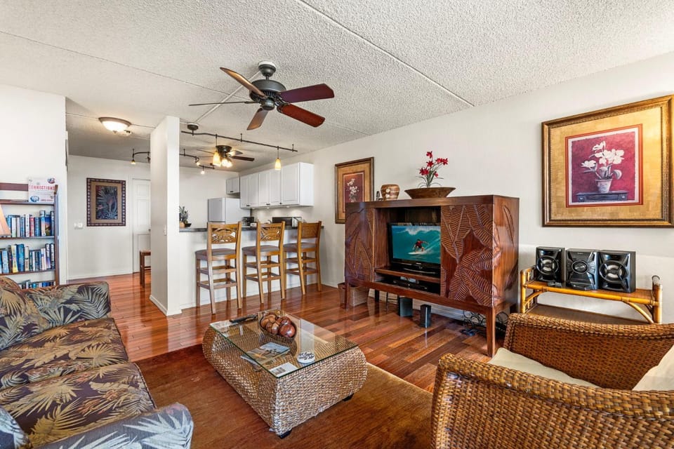 Kona Pacific E630 House in Holualoa
