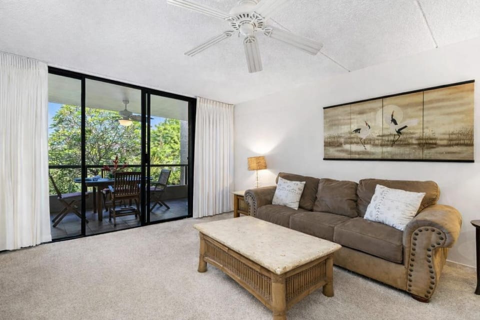 Kona Pacific C319 House in Holualoa