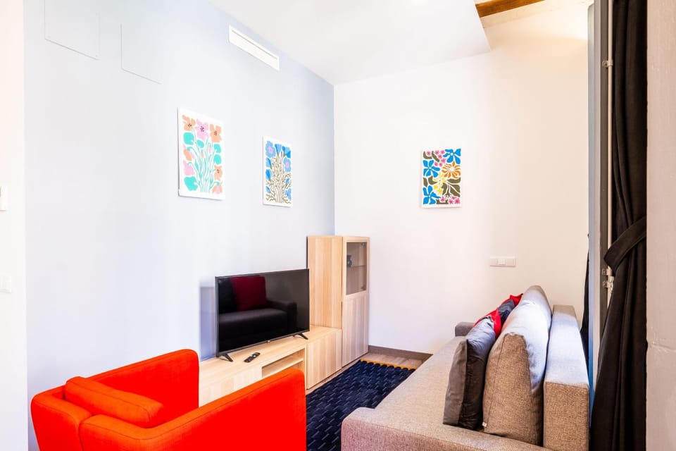 Communal lounge/ TV room, Living room